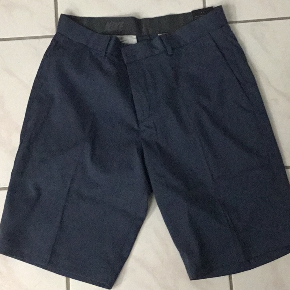 Men’s Nike golf shorts